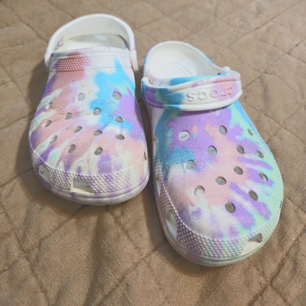 Crocs